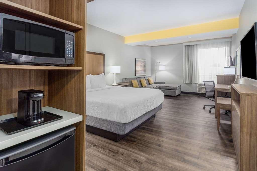 La Quinta Inn & Suites By Wyndham Valdosta Pokoj fotografie